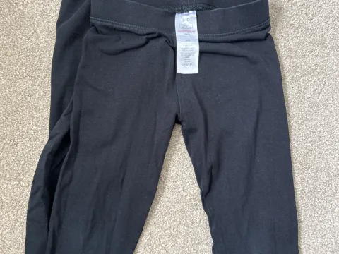 Black leggings age 5-6