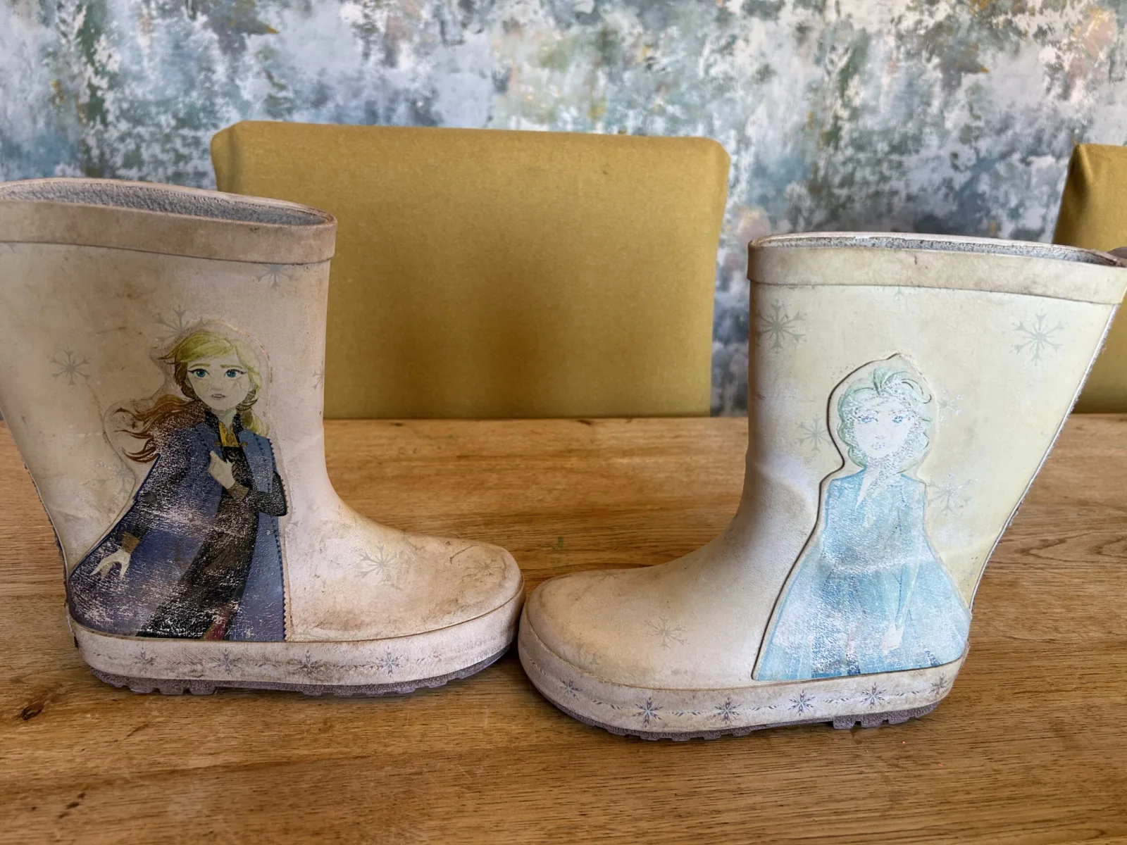 Wellies size 10: frozen. Very faded but still waterproof