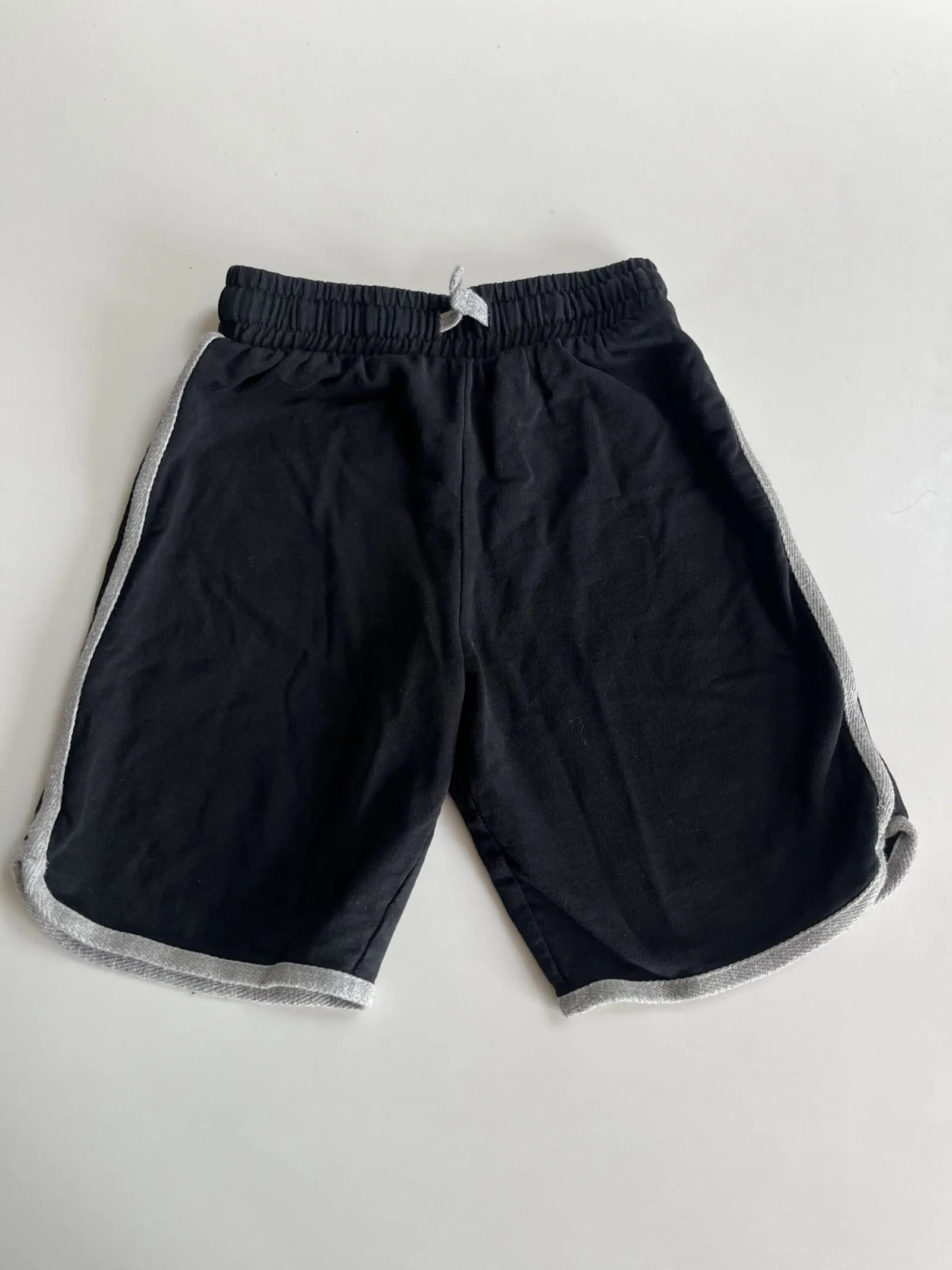 M&S Black shorts 4-5y soft fabric longer basketball style