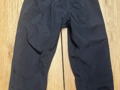 Waterproof trousers age 6-7