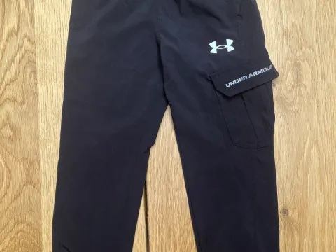 Under Armour black trousers