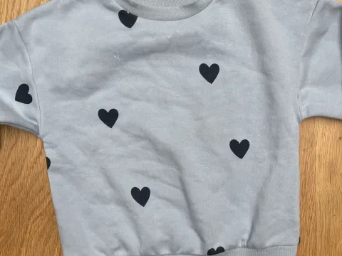 Jumper ( see photo)