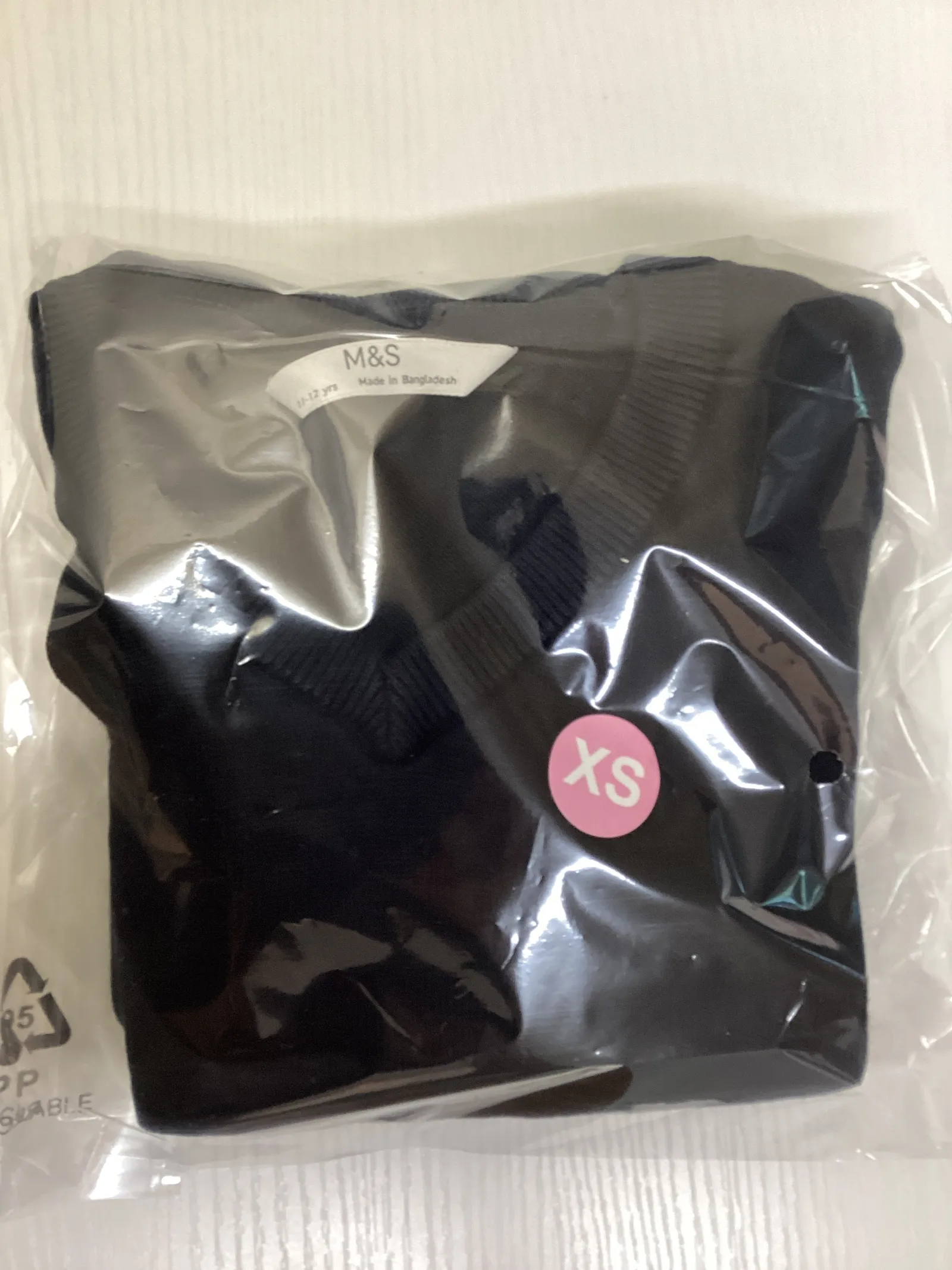 Black v neck jumper