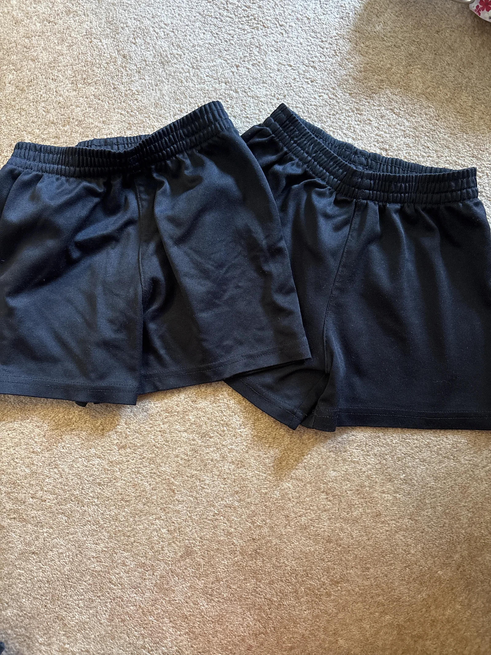 Age 4-5 black PE shorts