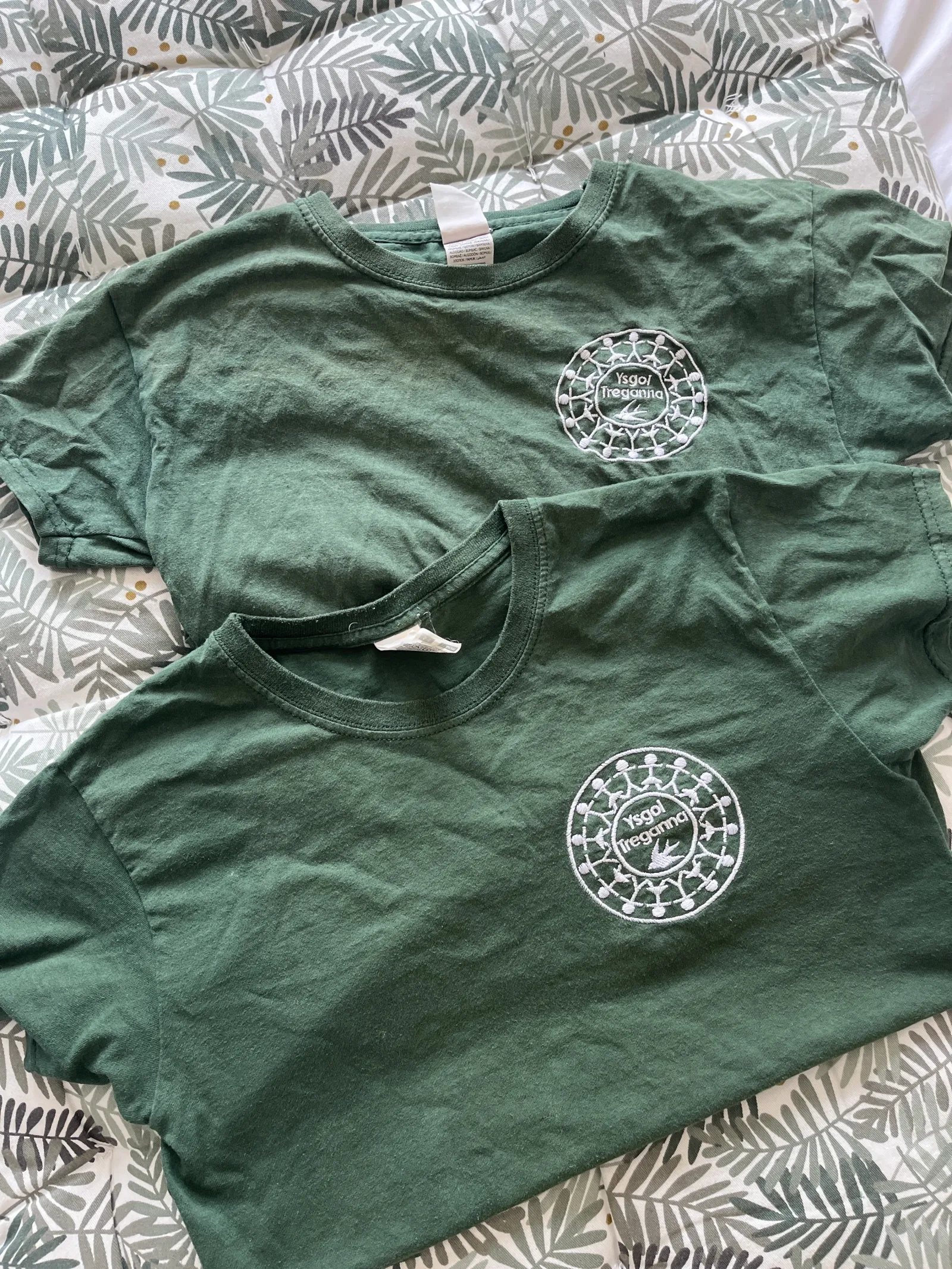 Manawydan Green Sports Top x2