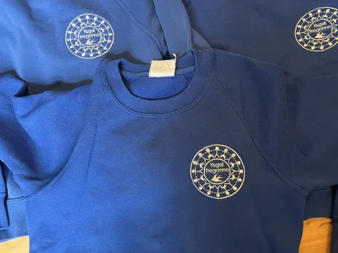 Treganna jumpers with badge