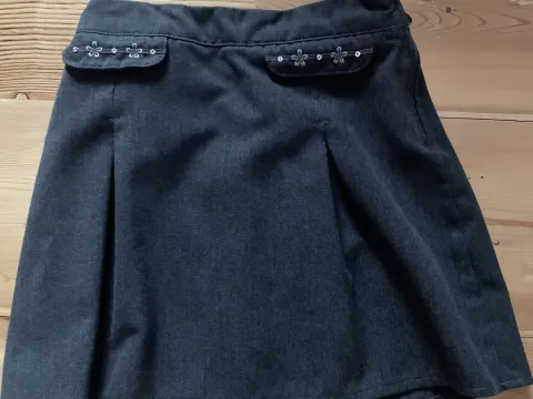 Skirt age 6-7