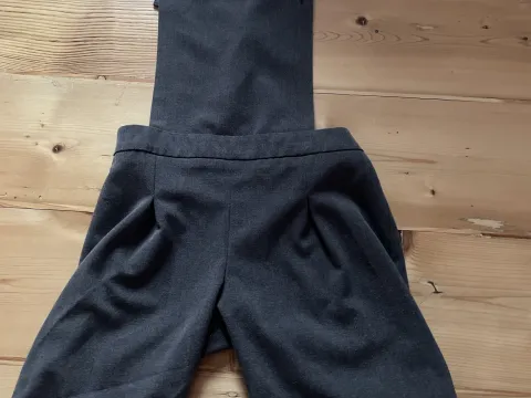 George pinafore with shorts