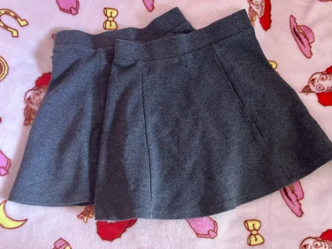 M&S Grey jersey skirt age 3-4