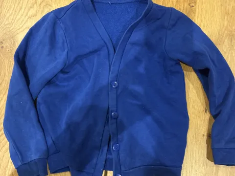 Cardigan size 4-5 unbranded