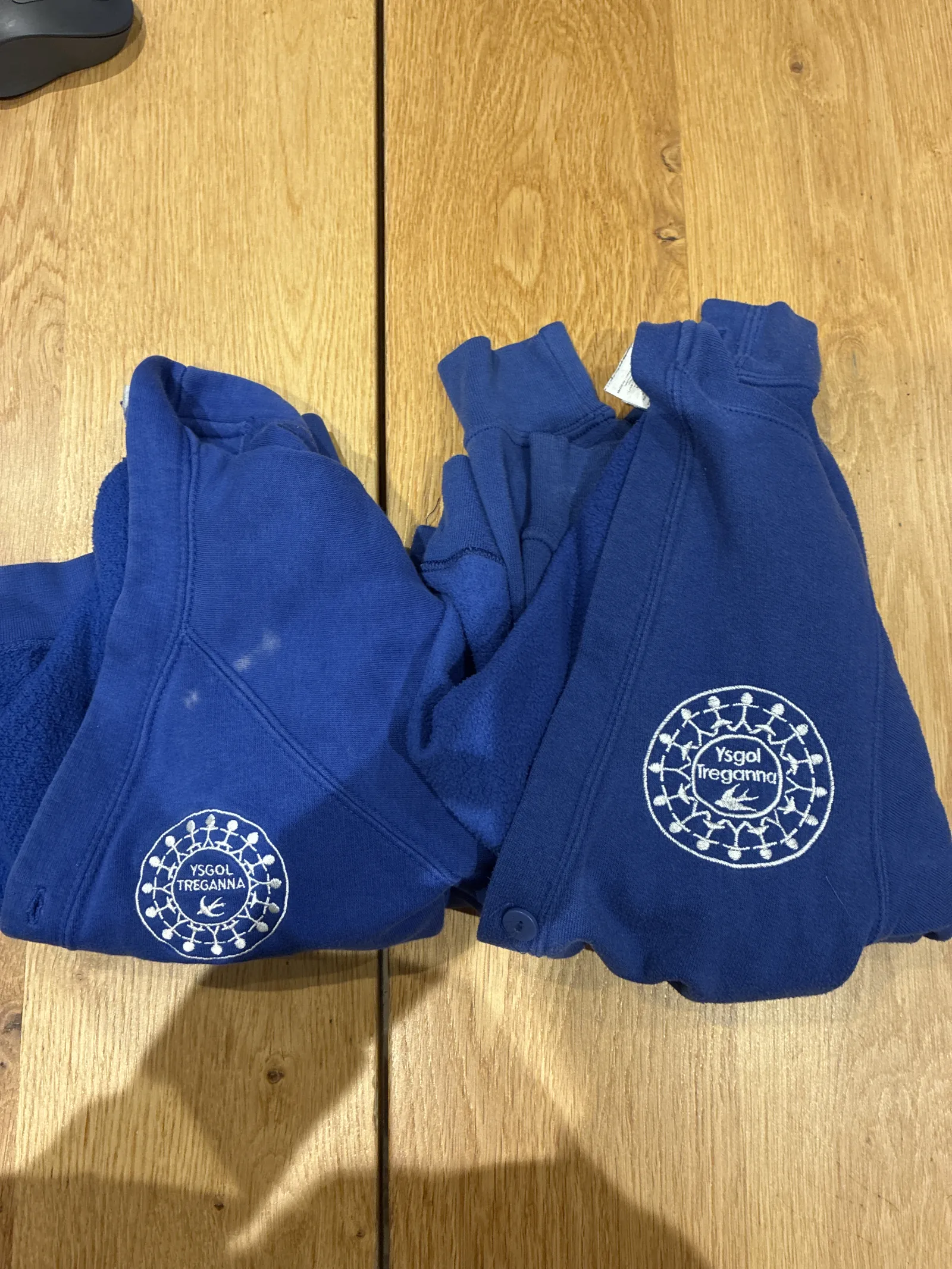 Cardigan with logo 7-8