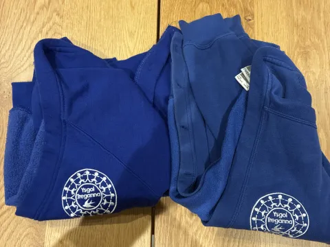 2x cardigans with logo age 9-10