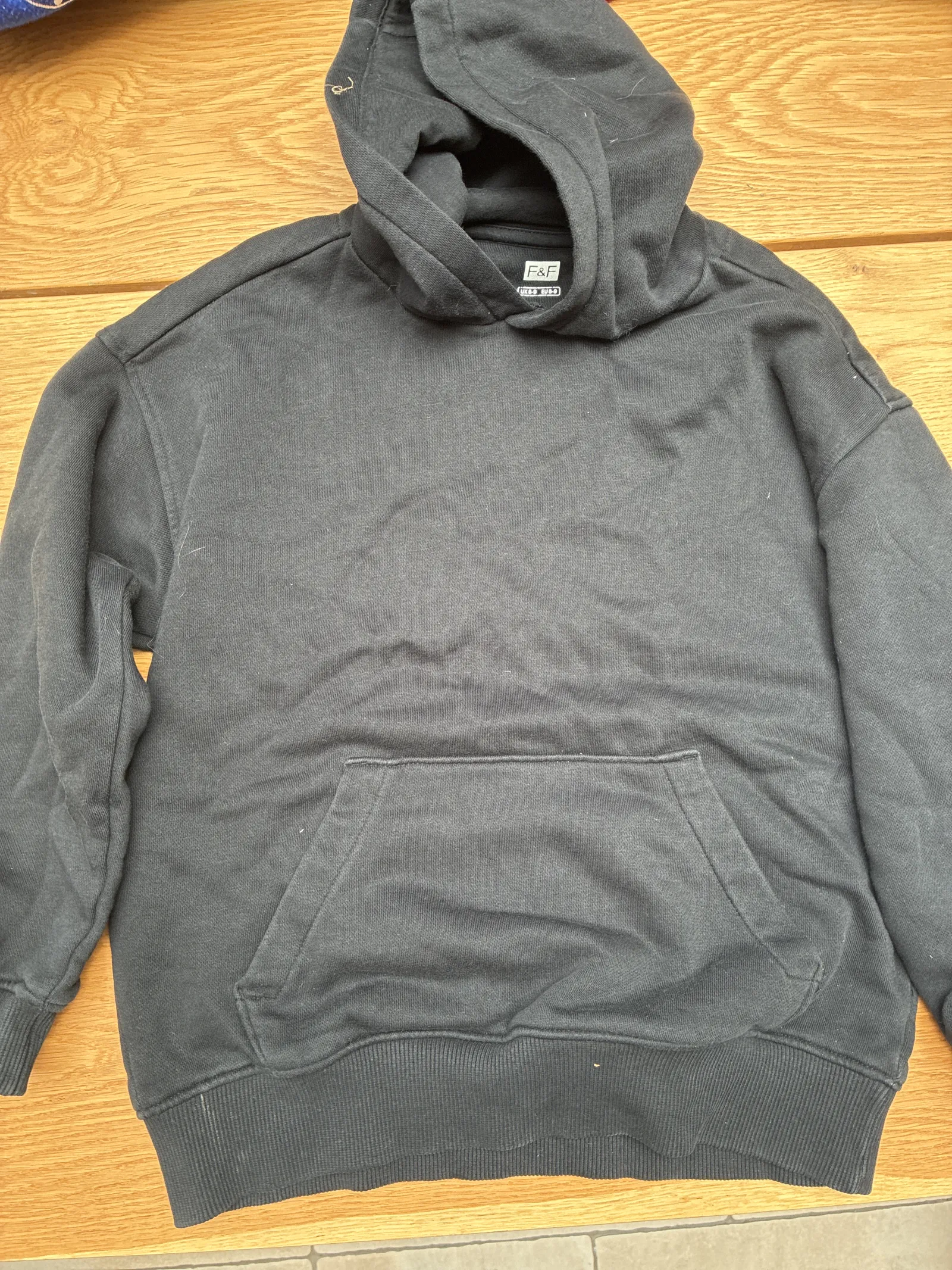 Black hoodie 8-9