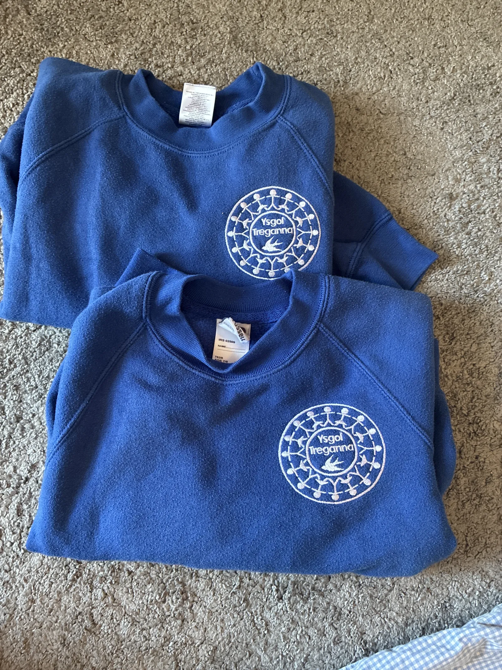 Blue jumpers 7-8