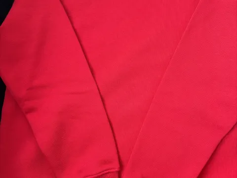 Red sweatshirt without badge
